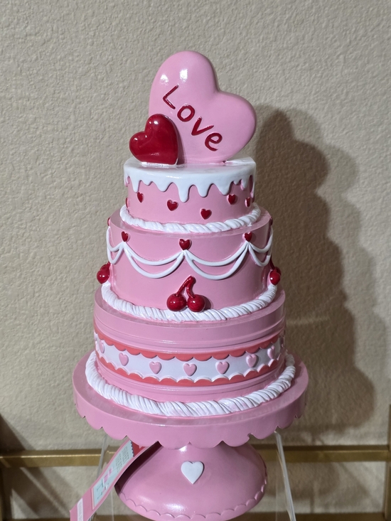Amazon.com: 3 Tier Ceramic Vintage Cake Stand with Beautiful  Sweet Treats 3 Tier Ceramic Cake Decor
